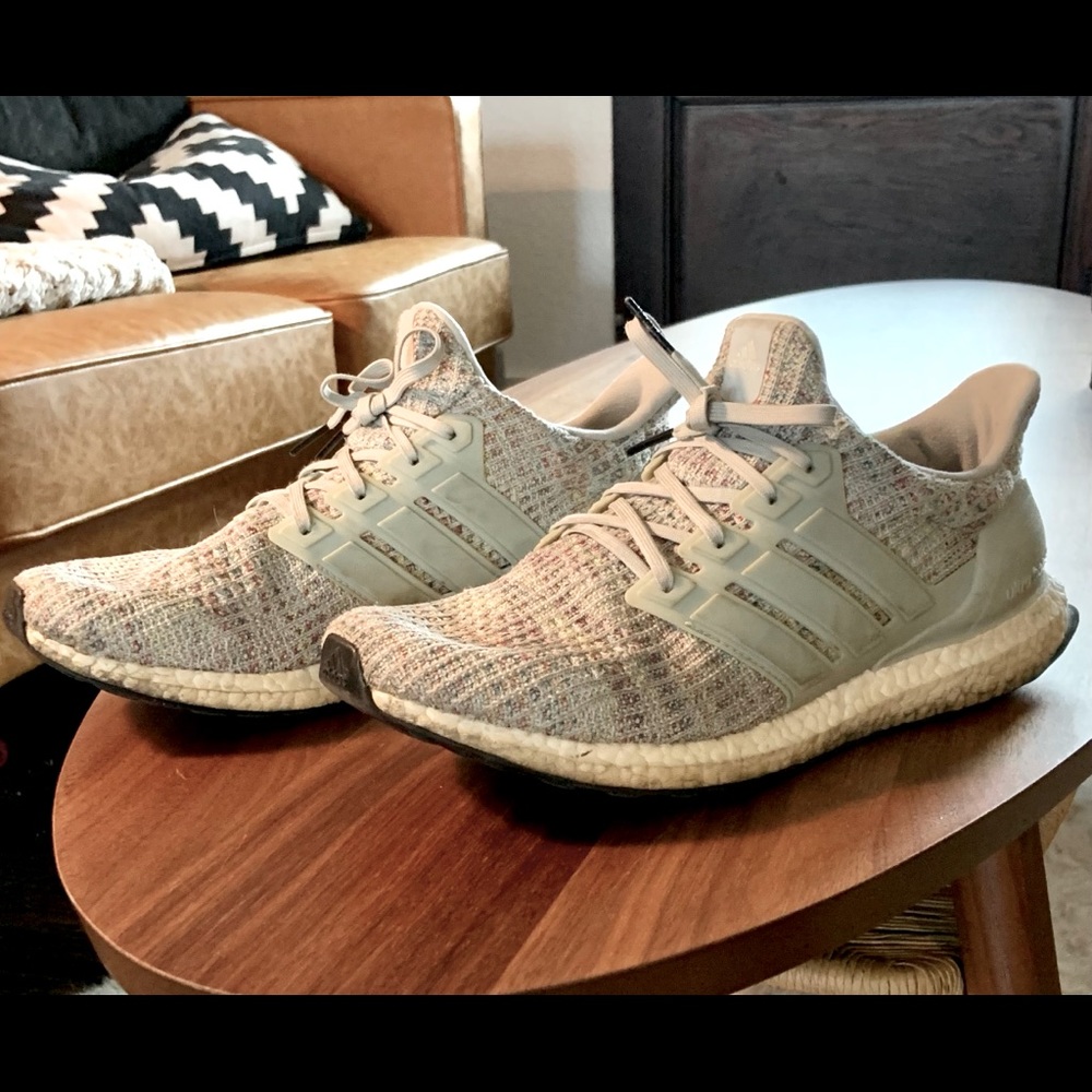 Adidas Ultraboost - Ash Silver/Carbon/Core Black